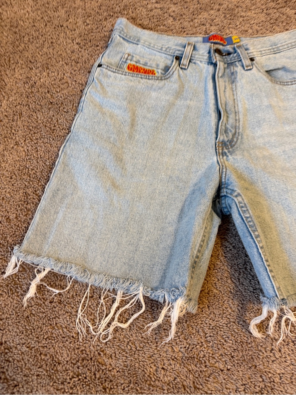Empyre vintage Light Wash Denim Cutoff Shorts with Frayed Hem - Picture 5 of 11